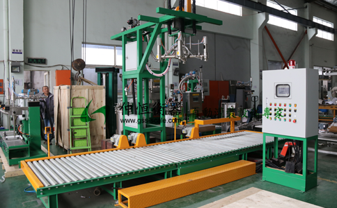 仲恒GAF-1500LA自動液體灌裝線安裝調試完成準備出貨