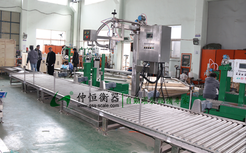 GAF-1500SA自動灌裝線安裝調試完成準備裝箱出貨