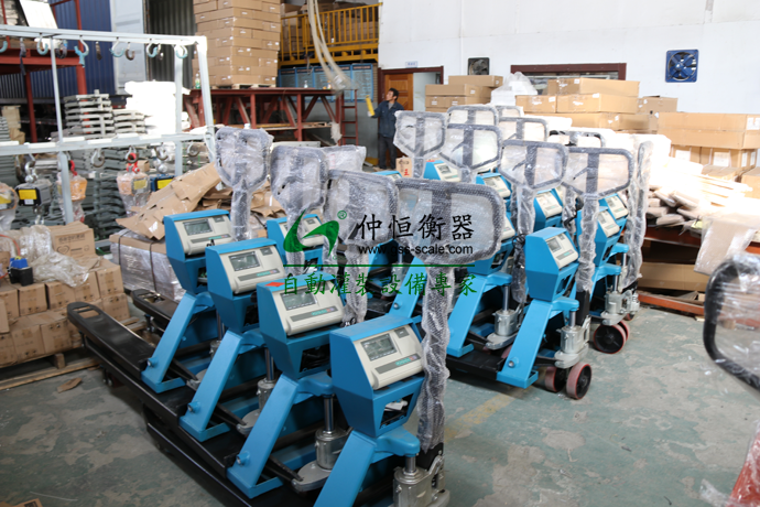 臺(tái)灣客戶采購(gòu)稱重設(shè)備產(chǎn)品裝箱出貨！3