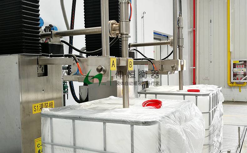 仲恒GAF-1500S4A 噸桶灌裝線 仲恒GAF-1500S4A 噸桶灌裝線